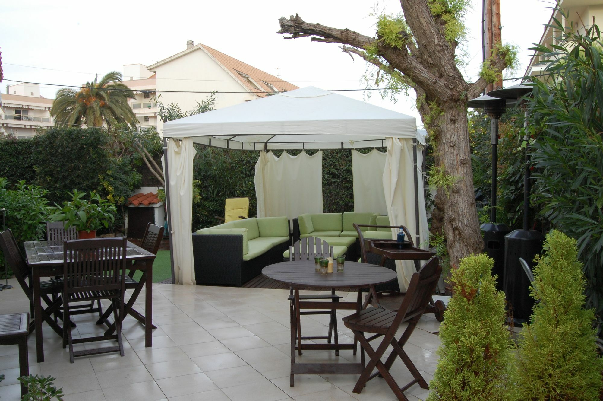 New Opening Villa Oasis Terramar Sitges Exterior photo