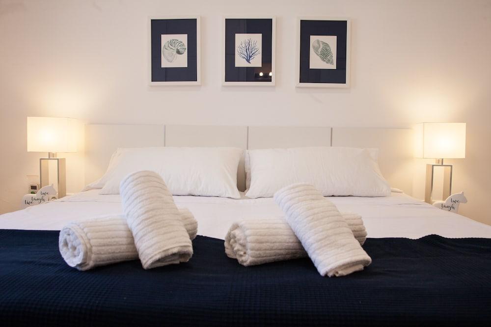 New Opening Villa Oasis Terramar Sitges Exterior photo